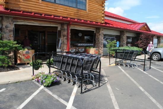 Troyers Country Market